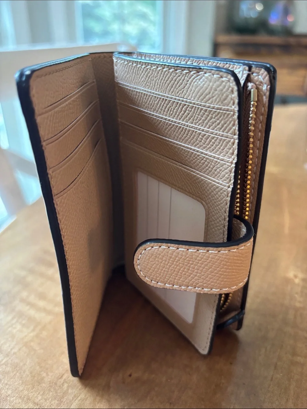 Coach Medium Corner Zip Wallet